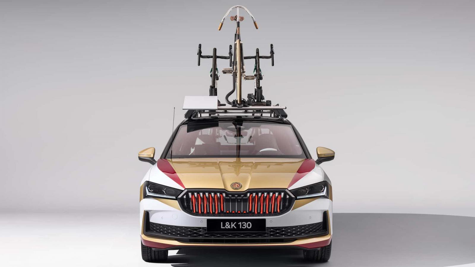 Το Skoda L&K 130 είναι ένα Superb για αγώνες ποδηλασίας